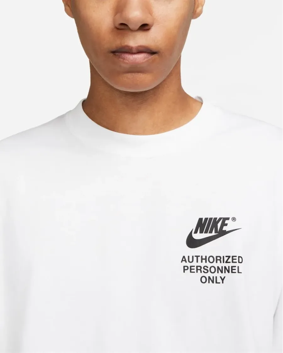 Футболка Nike Sportswear DM6427-100