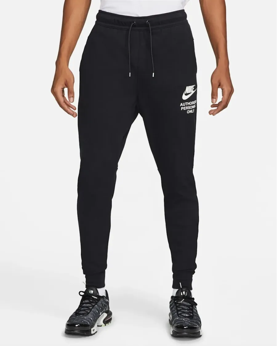 Штани Nike Sportswear Fleece Graphic DM6552-010
