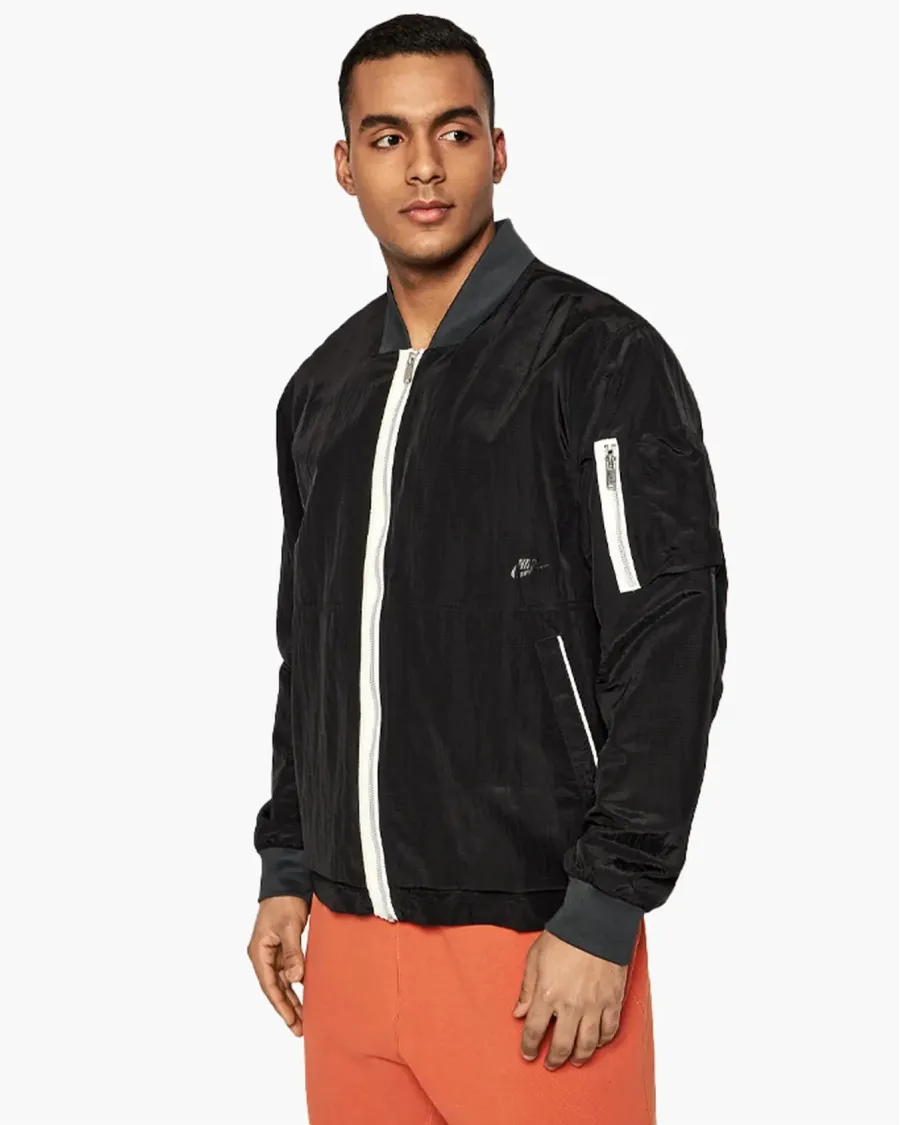 Бомбер Nike Essentials Lined DM6698-010