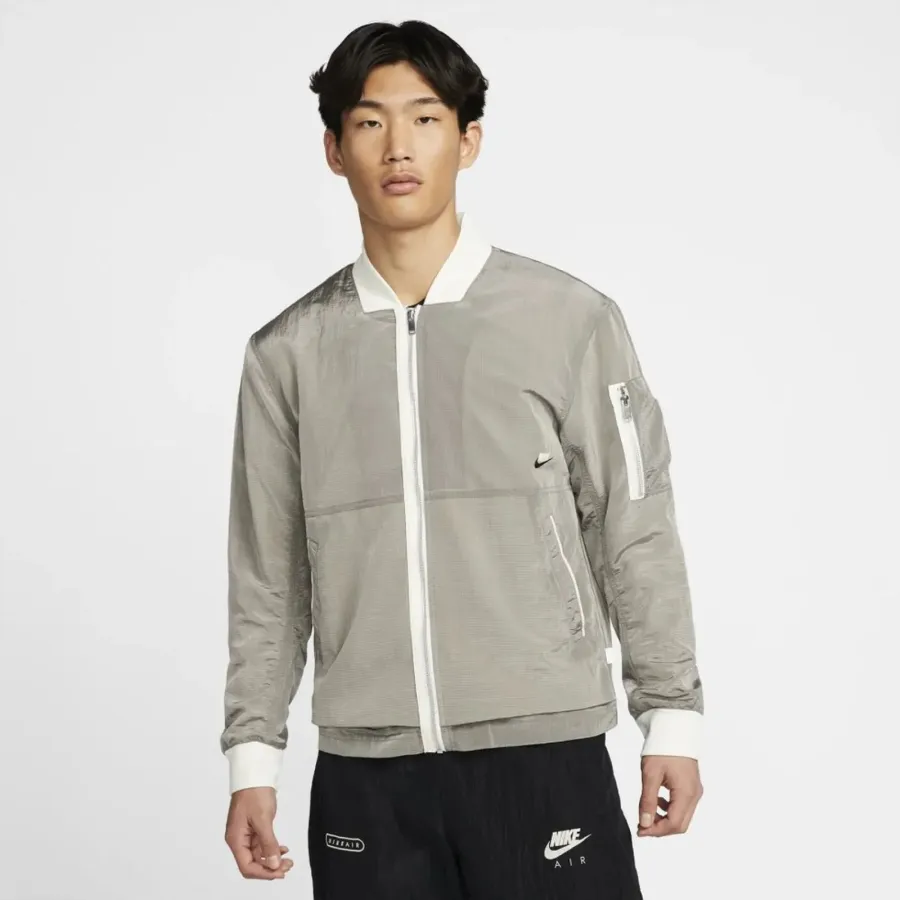 Бомбер Nike Essentials Lined DM6698-104