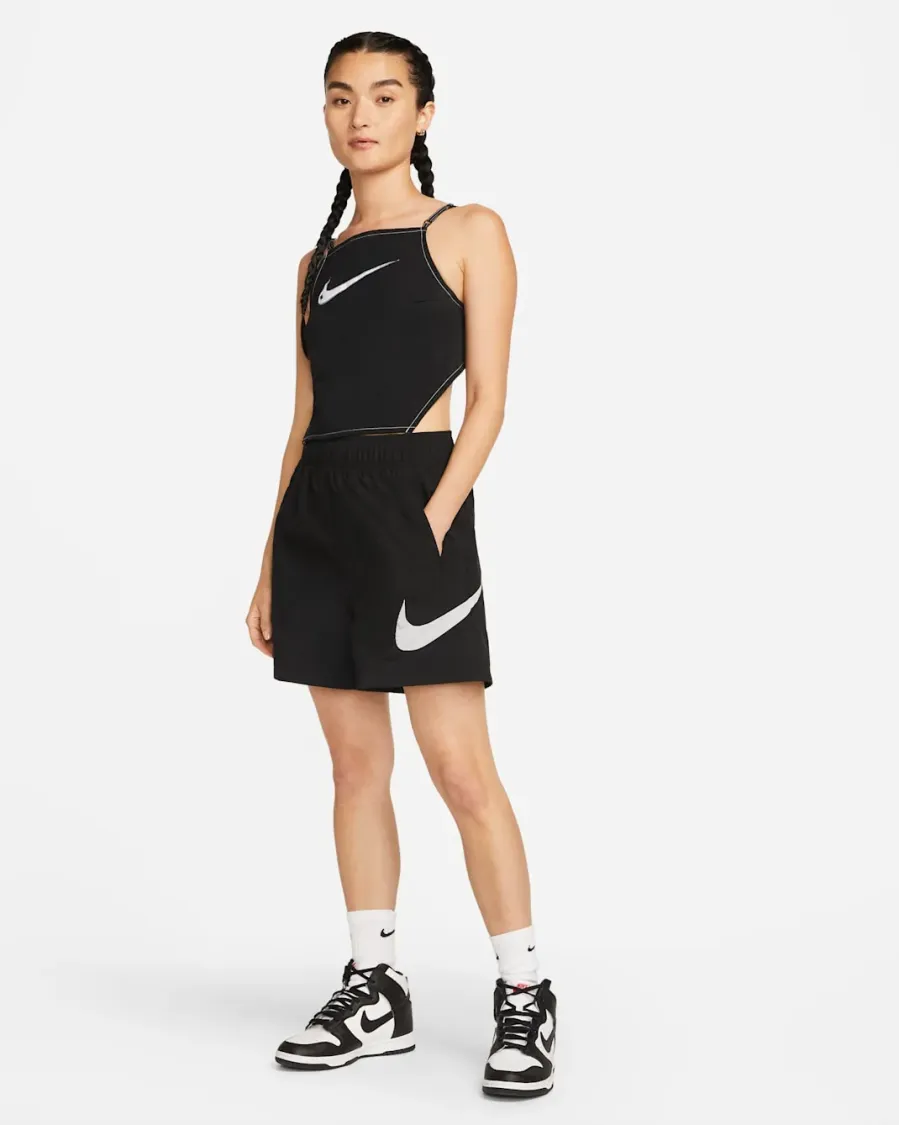 Шорти Nike Sportswear Essential Woven HR HBR DM6739-010