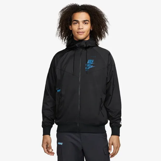 Куртка Nike Sportswear SPE+ Woven Windrunner DM6867-010