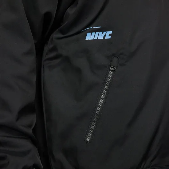 Куртка Nike Sportswear SPE+ Woven Windrunner DM6867-010