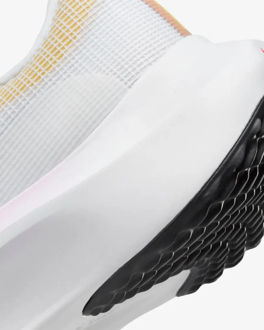 Кросівки Nike Air Zoom Fly 5 DM8974-100