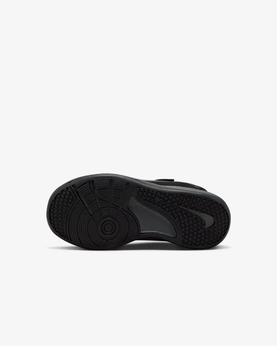 Кросівки Nike Omni Multi-Court DM9026-001