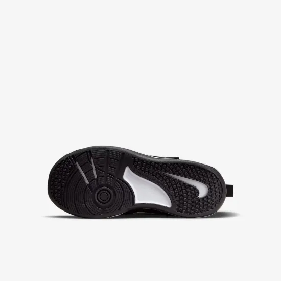 Кросівки Nike Omni Multi-Court DM9026-002