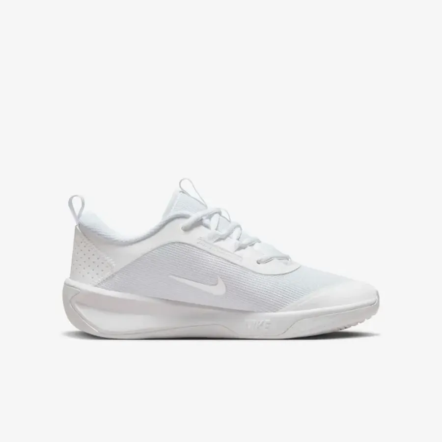 Кросівки Nike Omni Multi-Court DM9027-100