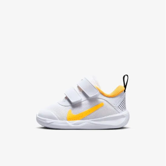 Кросівки Nike Omni Multi-Court DM9028-102