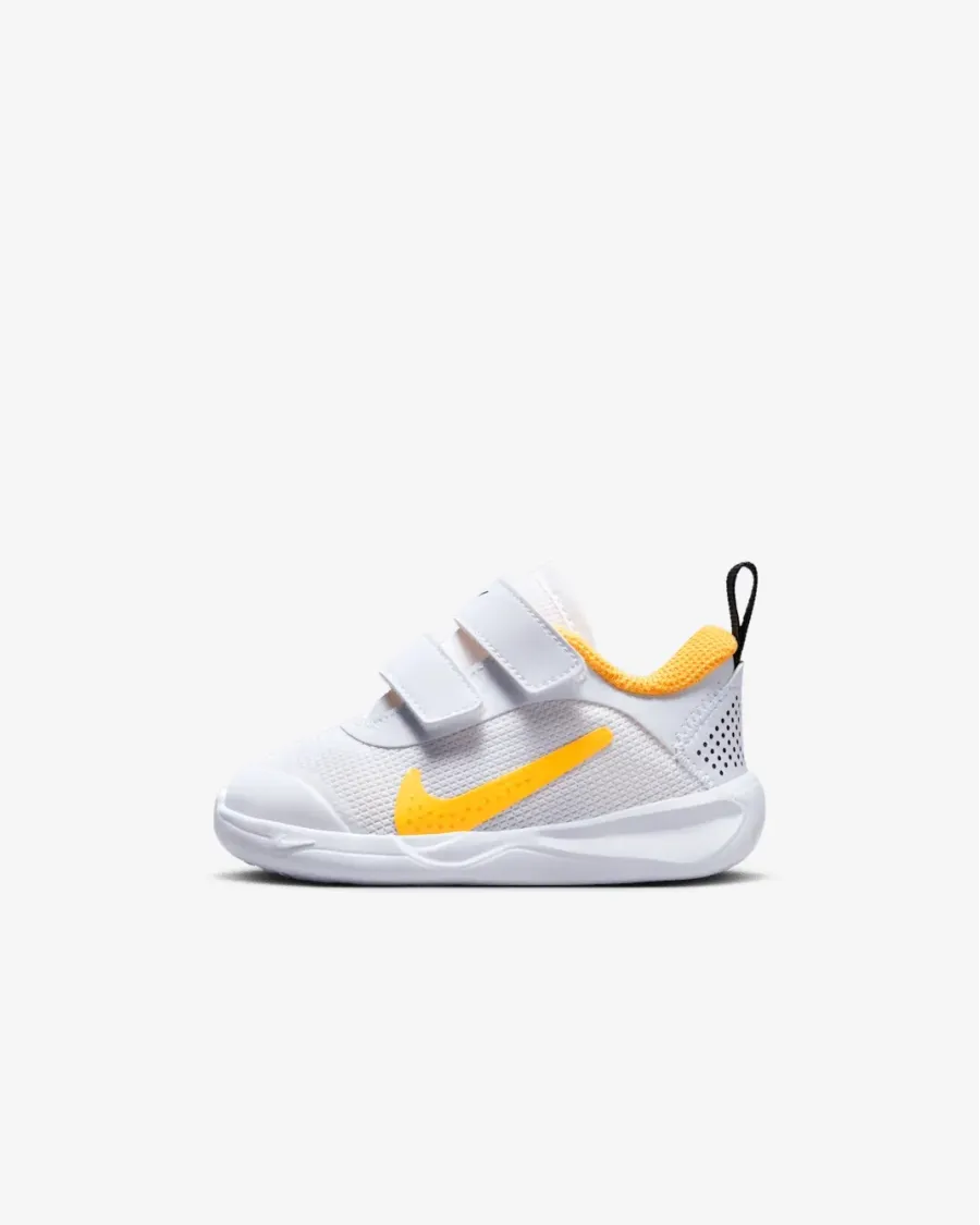 Кросівки Nike Omni Multi-Court DM9028-102
