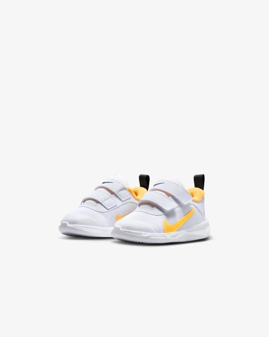 Кросівки Nike Omni Multi-Court DM9028-102