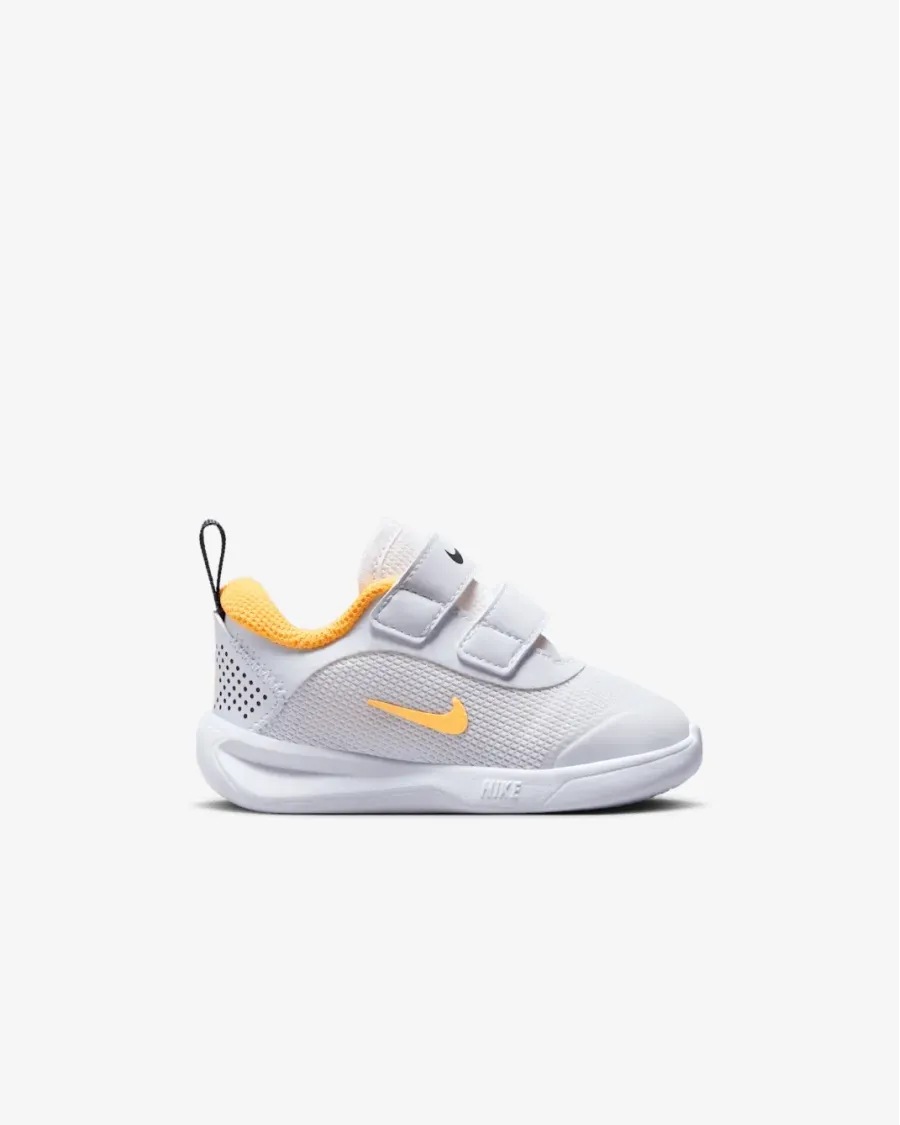 Кросівки Nike Omni Multi-Court DM9028-102