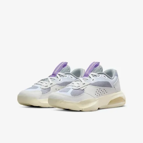 Кросівки Nike Air Jordan Air 200E DM9677-110