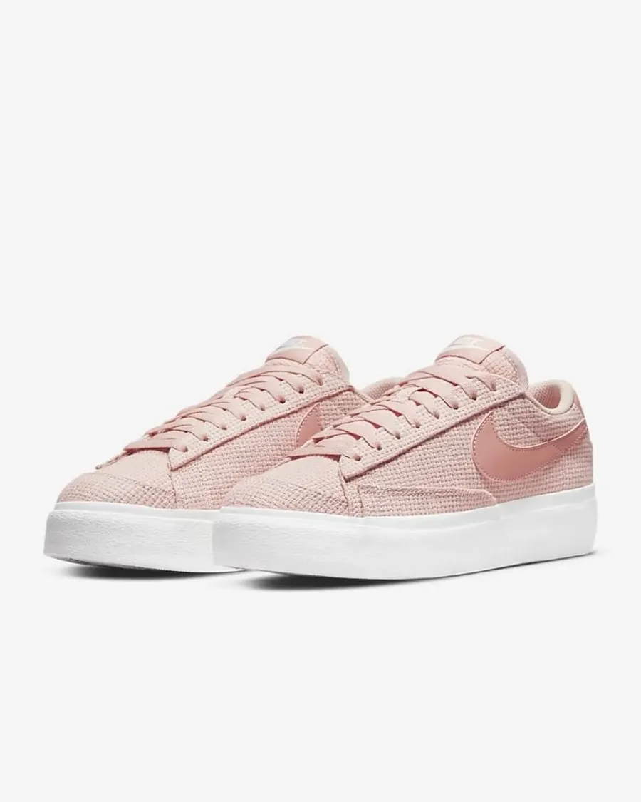 Кросівки Nike Blazer Low Platform Essential DN0744-600
