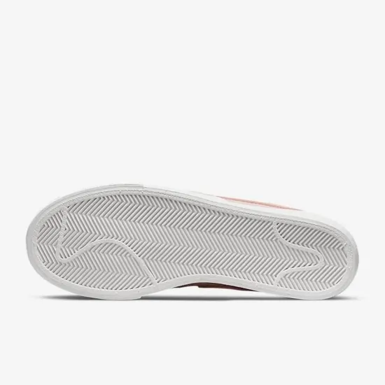 Кросівки Nike Blazer Low Platform Essential DN0744-600