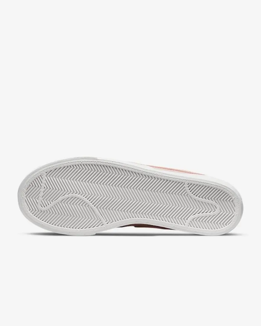 Кросівки Nike Blazer Low Platform Essential DN0744-600