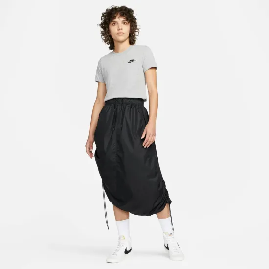 Футболка Nike Sportswear Club Tee DN2393-063