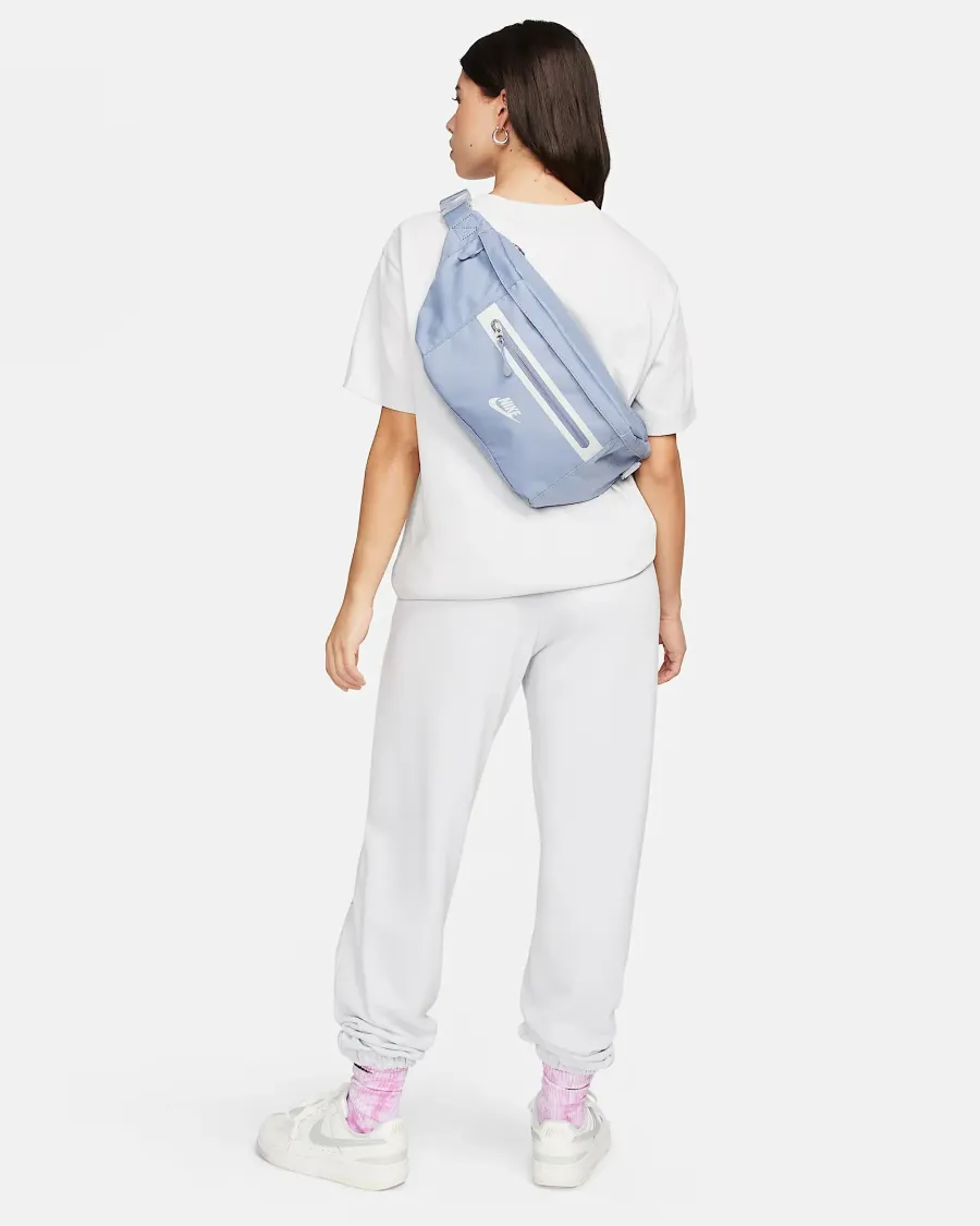 Сумка Nike Elemental Premium Waistpack DN2556-493