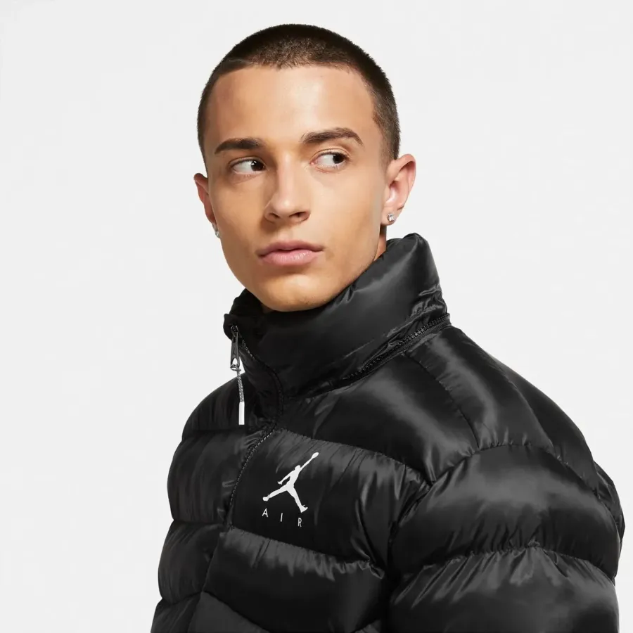 Куртка Nike Air Jordan Jumpman Puffer DN3401-010