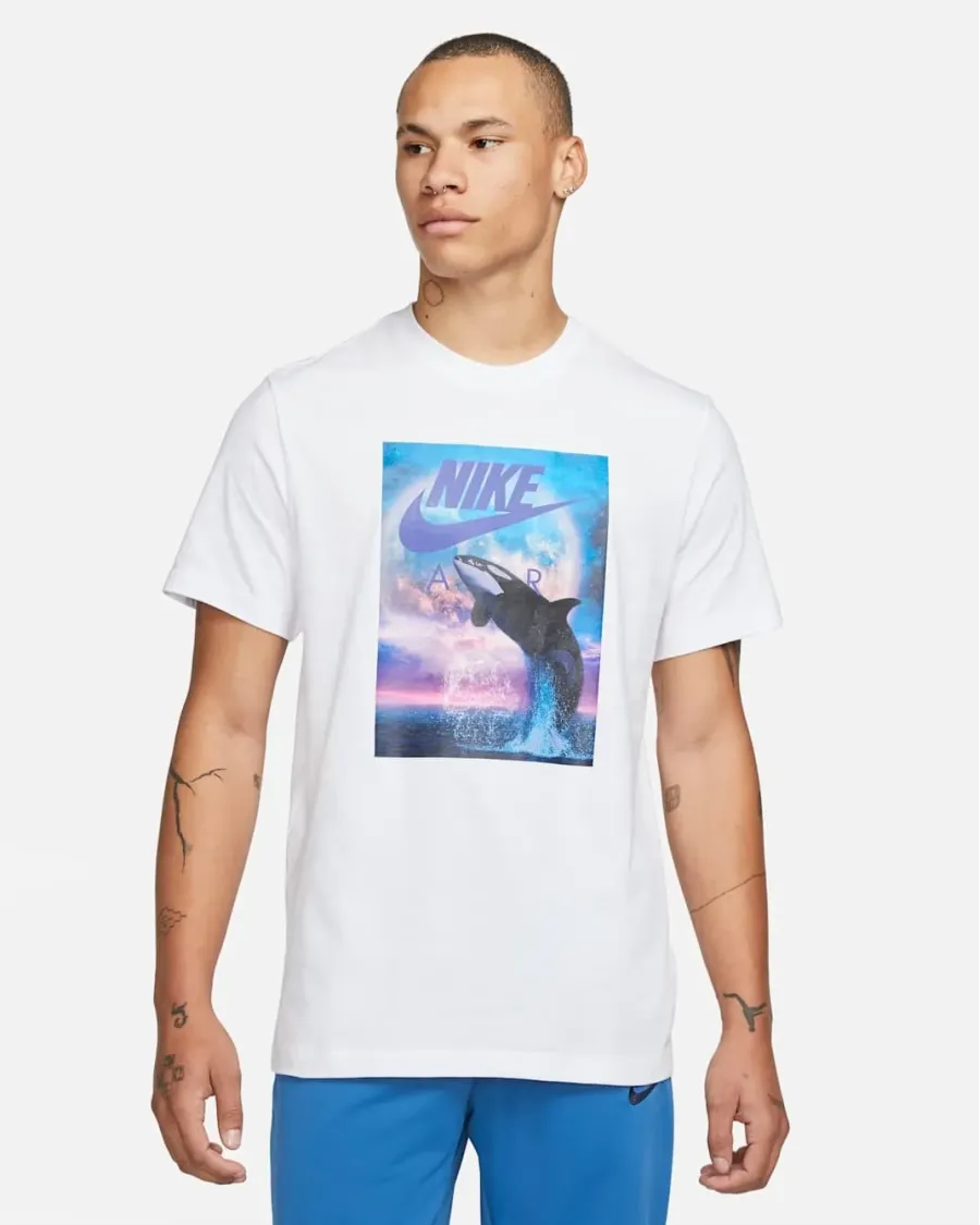 Футболка Nike Sportswear DN5196-100