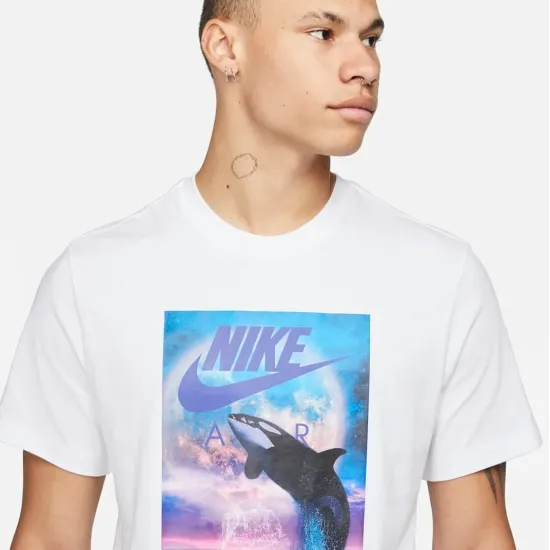 Футболка Nike Sportswear DN5196-100