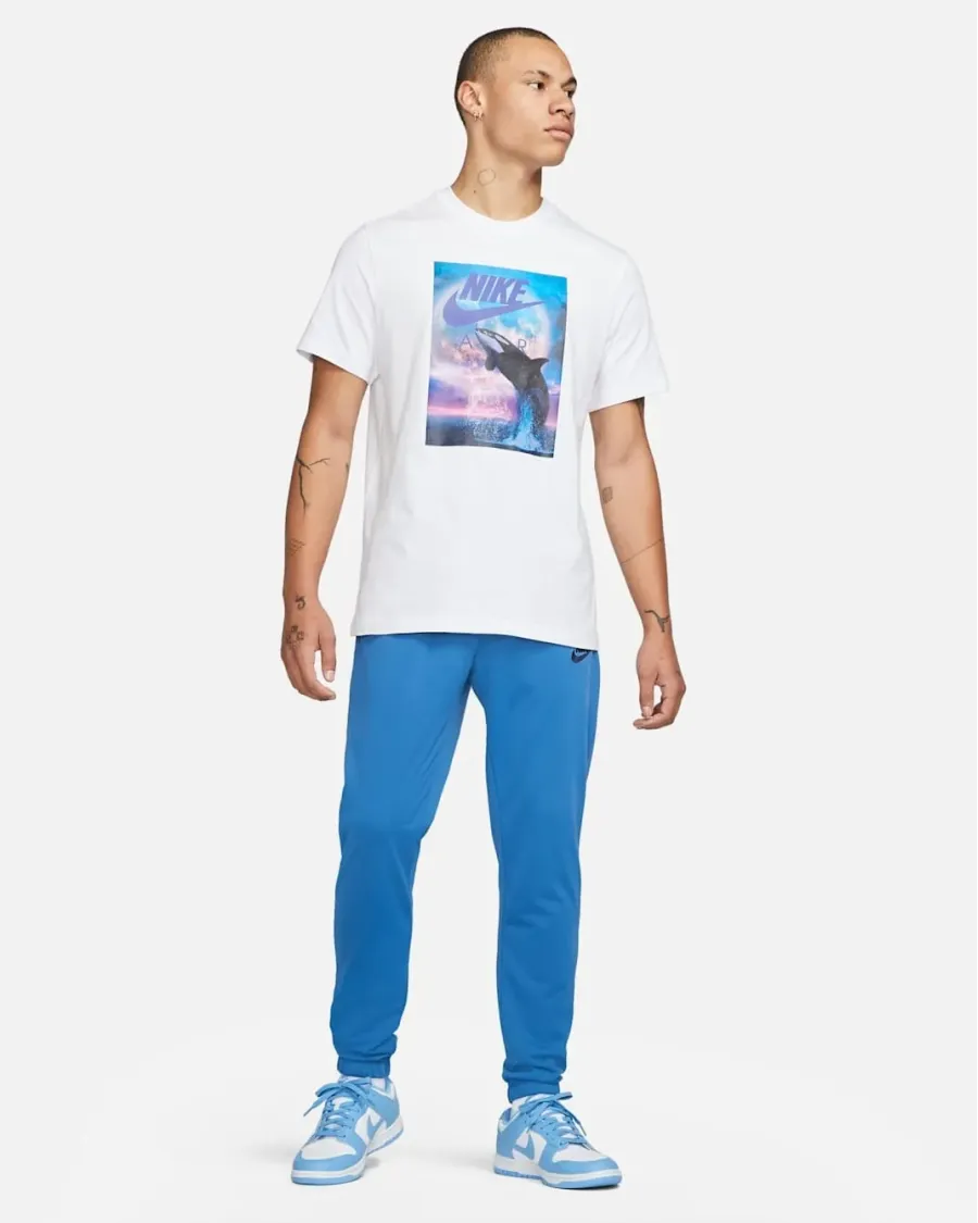 Футболка Nike Sportswear DN5196-100