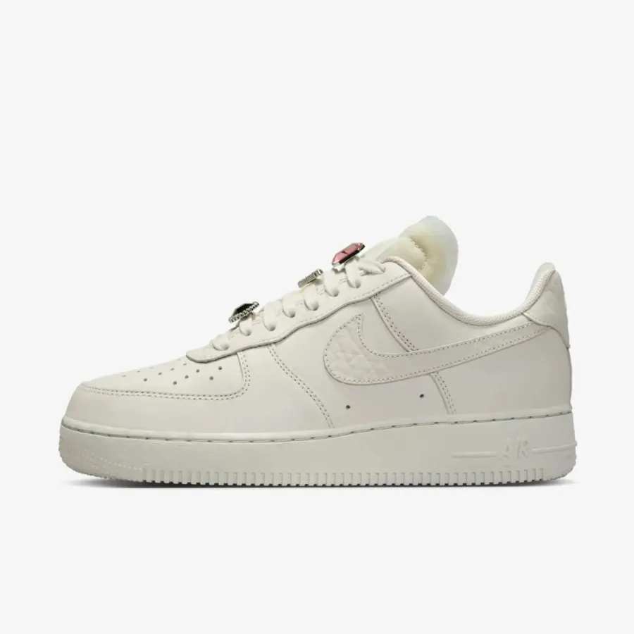 Кросівки Nike Air Force 1 Low Premium DN5463-001