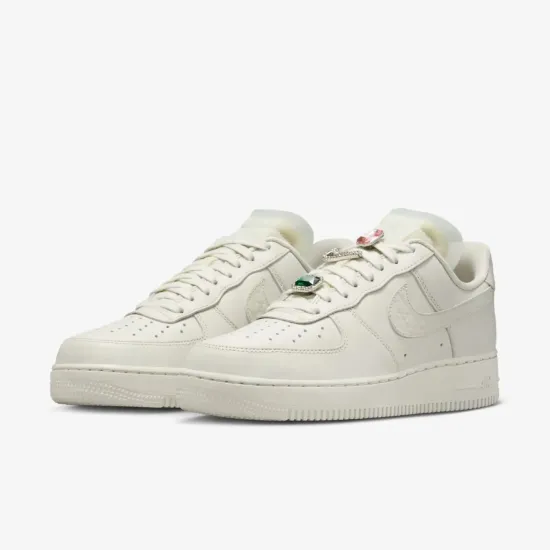 Кросівки Nike Air Force 1 Low Premium DN5463-001