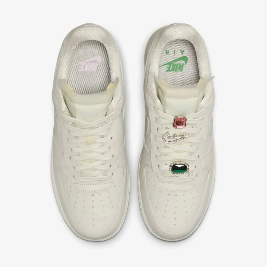 Кросівки Nike Air Force 1 Low Premium DN5463-001