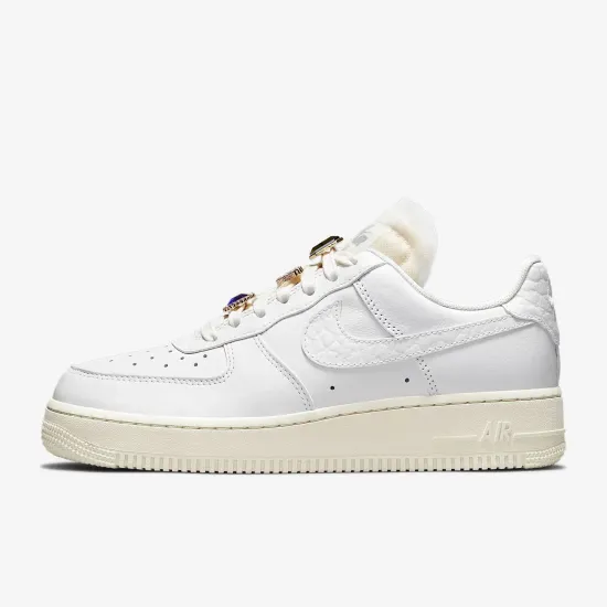 Кросівки Nike Air Force 1 Low Premium DN5463-100