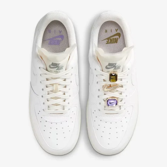 Кросівки Nike Air Force 1 Low Premium DN5463-100