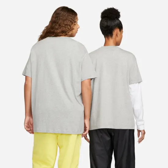 Футболка Nike Sportswear Essential DN5697-063