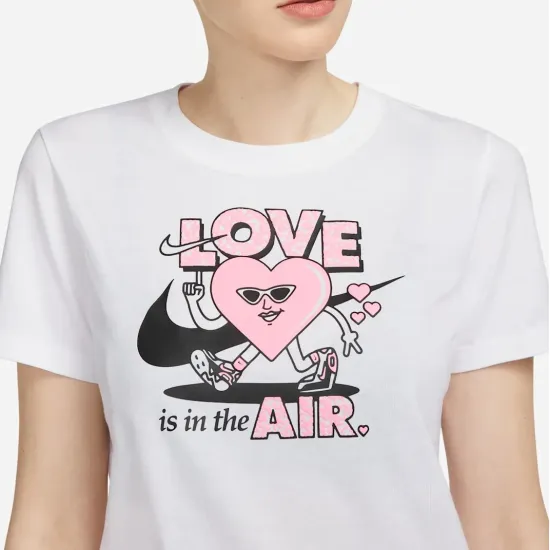 Футболка Nike Sportswear Valentine's Day Short-Sleeve DN5878-100