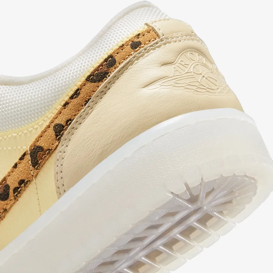Кросівки Nike Air Jordan 1 Low SNKRS Day DN6998-700