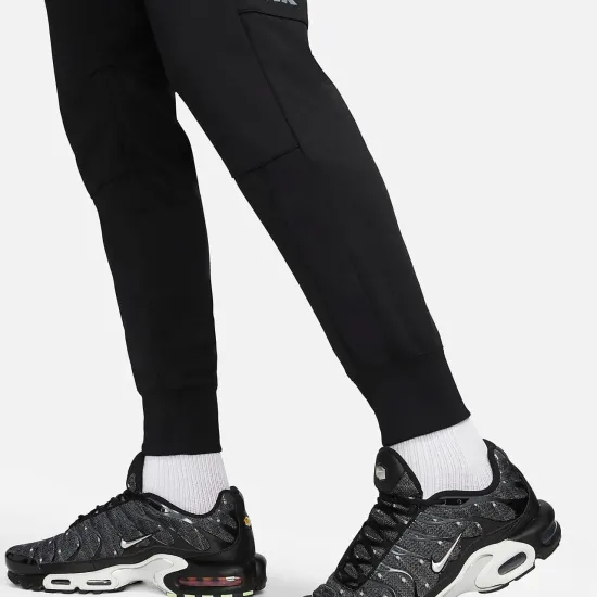 Штани Nike Air Max PK Jogger DO7235-010