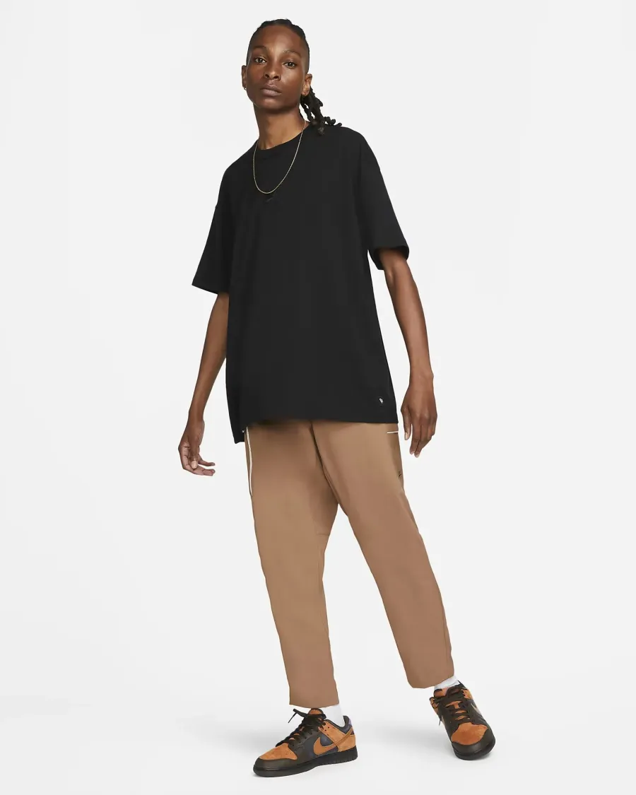 Футболка Nike Sportswear Premium Essential Sustainable Tee DO7392-010