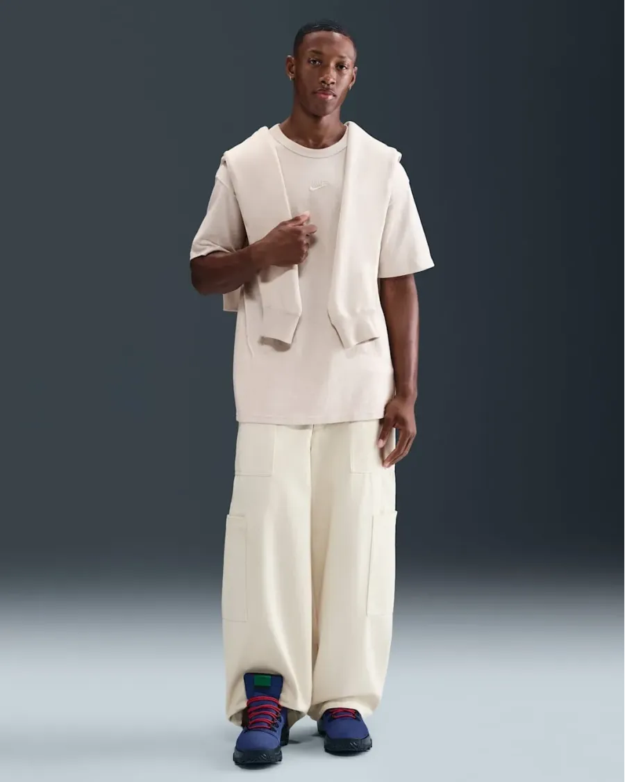 Футболка Nike Sportswear Premium Essential Sustainable Tee DO7392-074