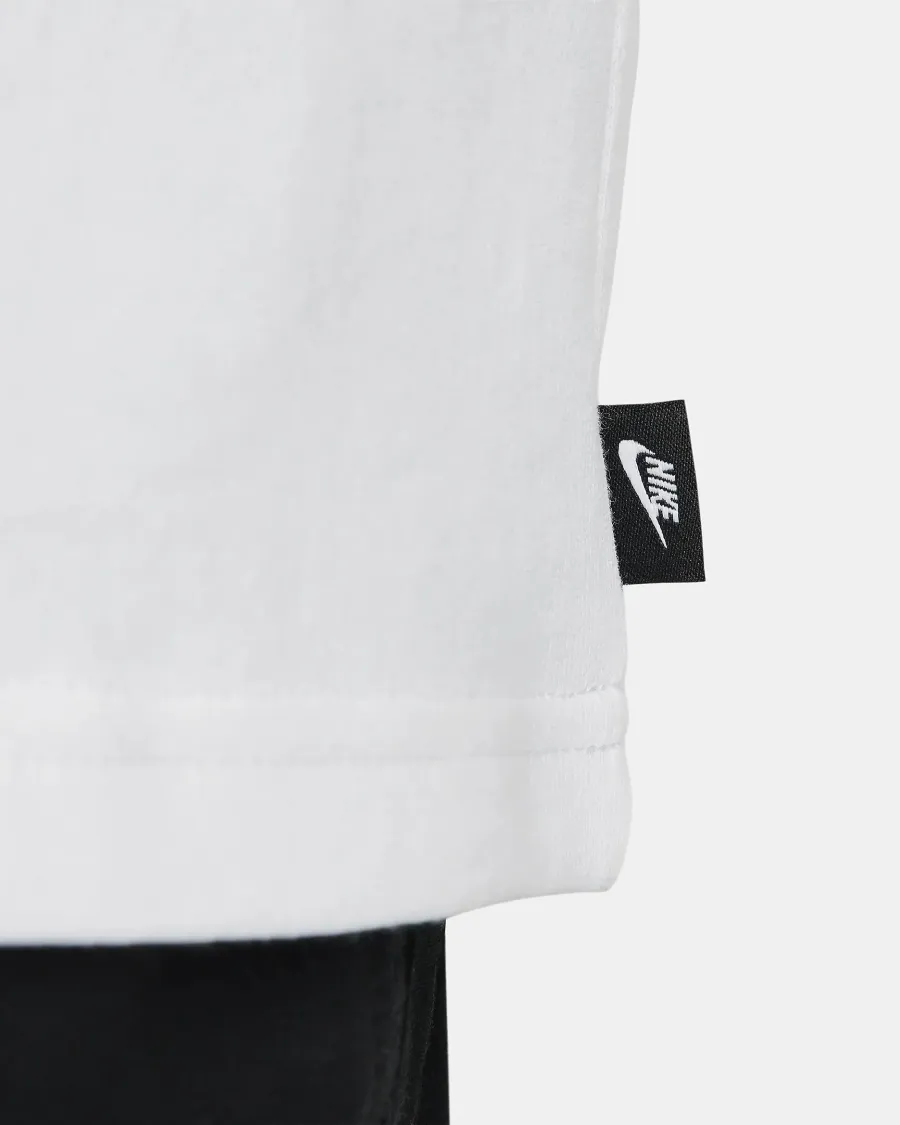 Футболка Nike Sportswear Premium Essential Sustainable Tee DO7392-101