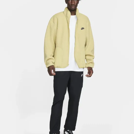 Футболка Nike Sportswear Premium Essential Sustainable Tee DO7392-101