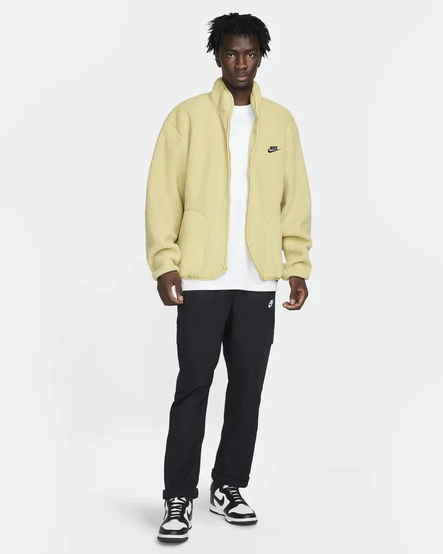 Футболка Nike Sportswear Premium Essential Sustainable Tee DO7392-101
