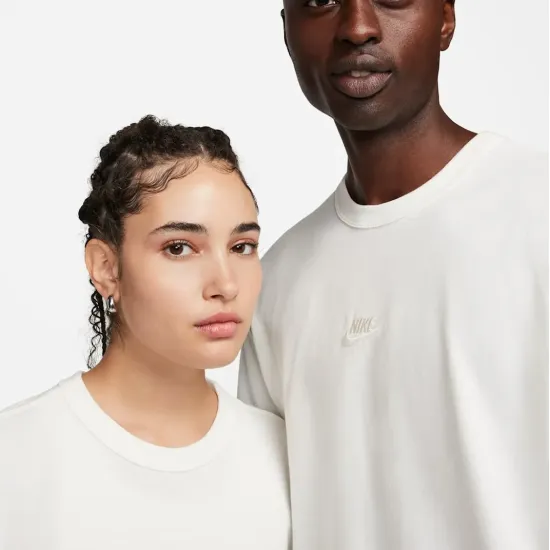Футболка Nike Sportswear Premium Essential Sustainable Tee DO7392-133