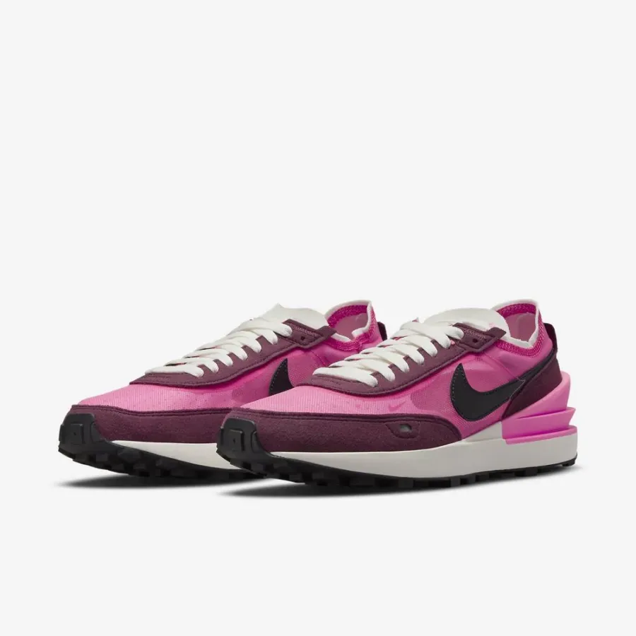 Кросівки Nike Waffle One SE DQ0855-600