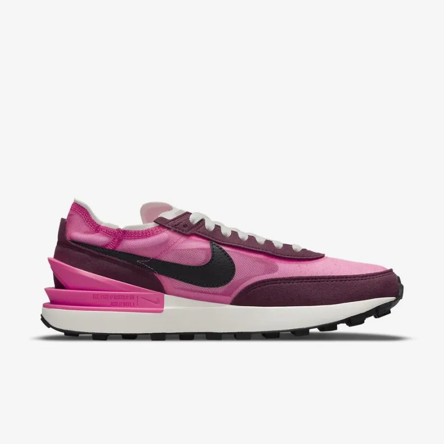 Кросівки Nike Waffle One SE DQ0855-600