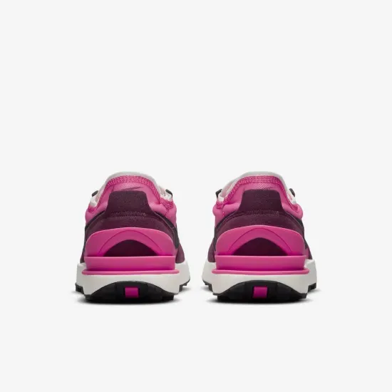 Кросівки Nike Waffle One SE DQ0855-600