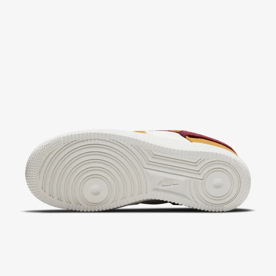Кросівки Nike Air Force 1 LXX DQ0858-100