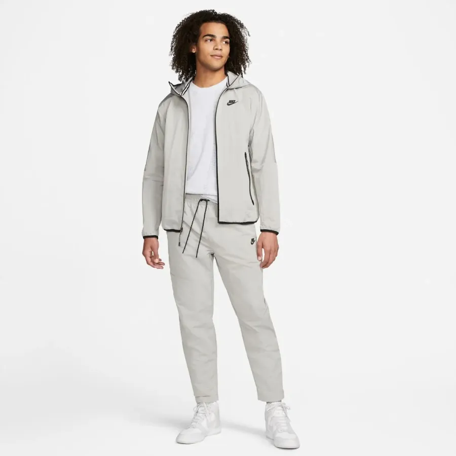 Куртка Nike Sportswear Tech Woven Full-Zip DQ4340-016