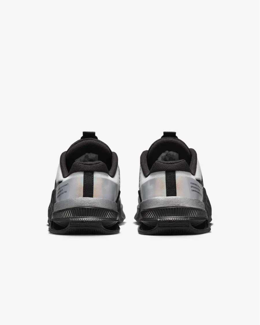 Кросівки Nike Metcon 8 DQ4681-100