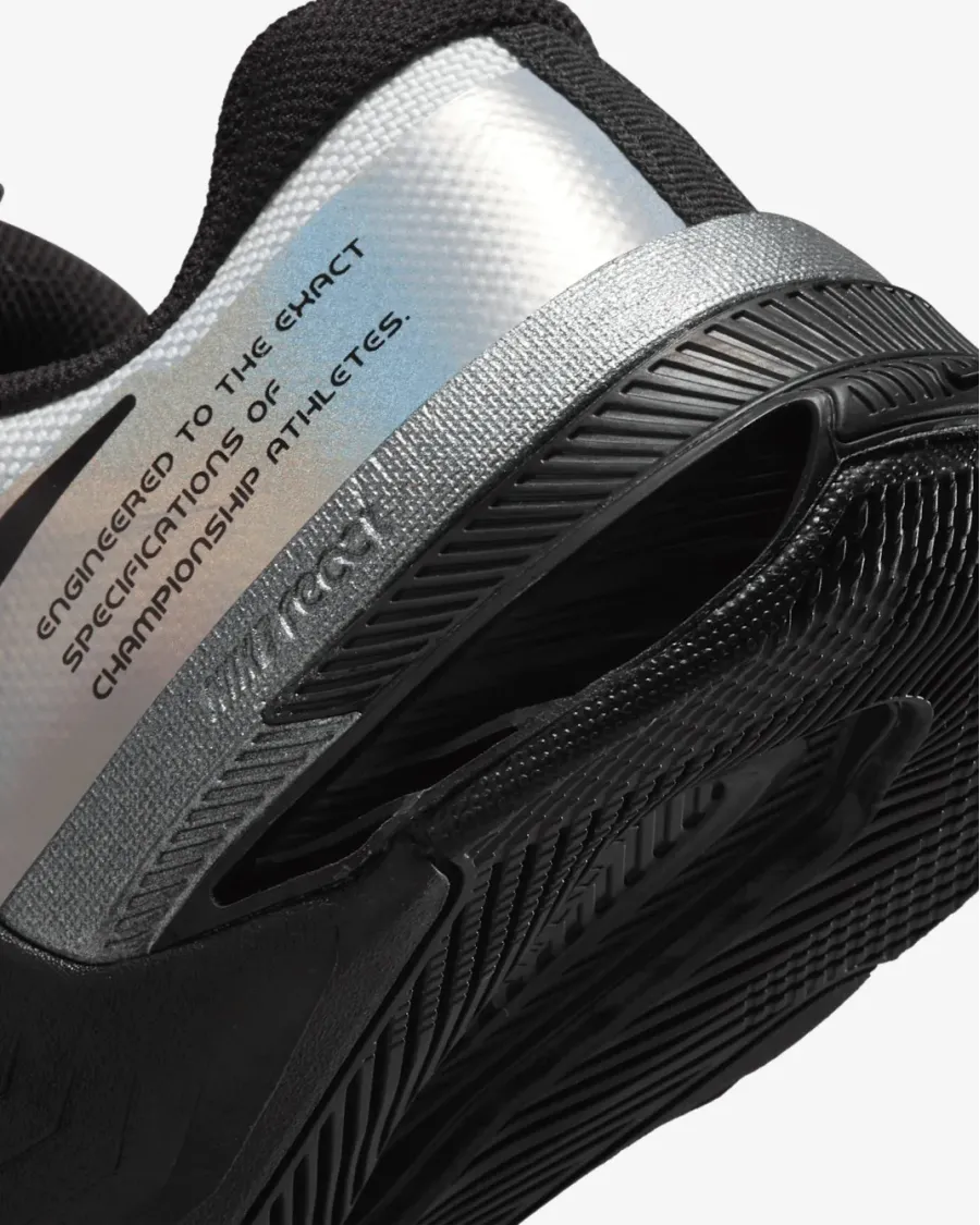Кросівки Nike Metcon 8 DQ4681-100