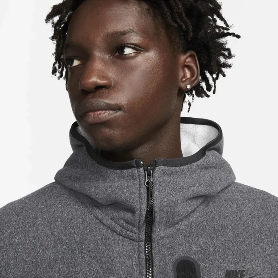 Толстовка Nike Tech Fleece Full‑Zip Winter DQ4801-010