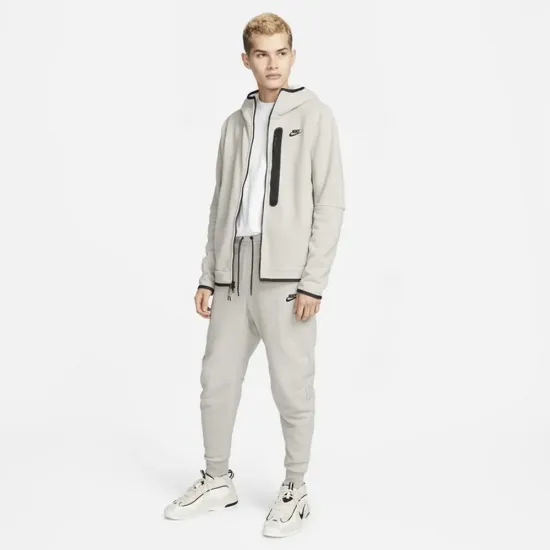 Толстовка Nike Tech Fleece Full‑Zip Winter DQ4801-016