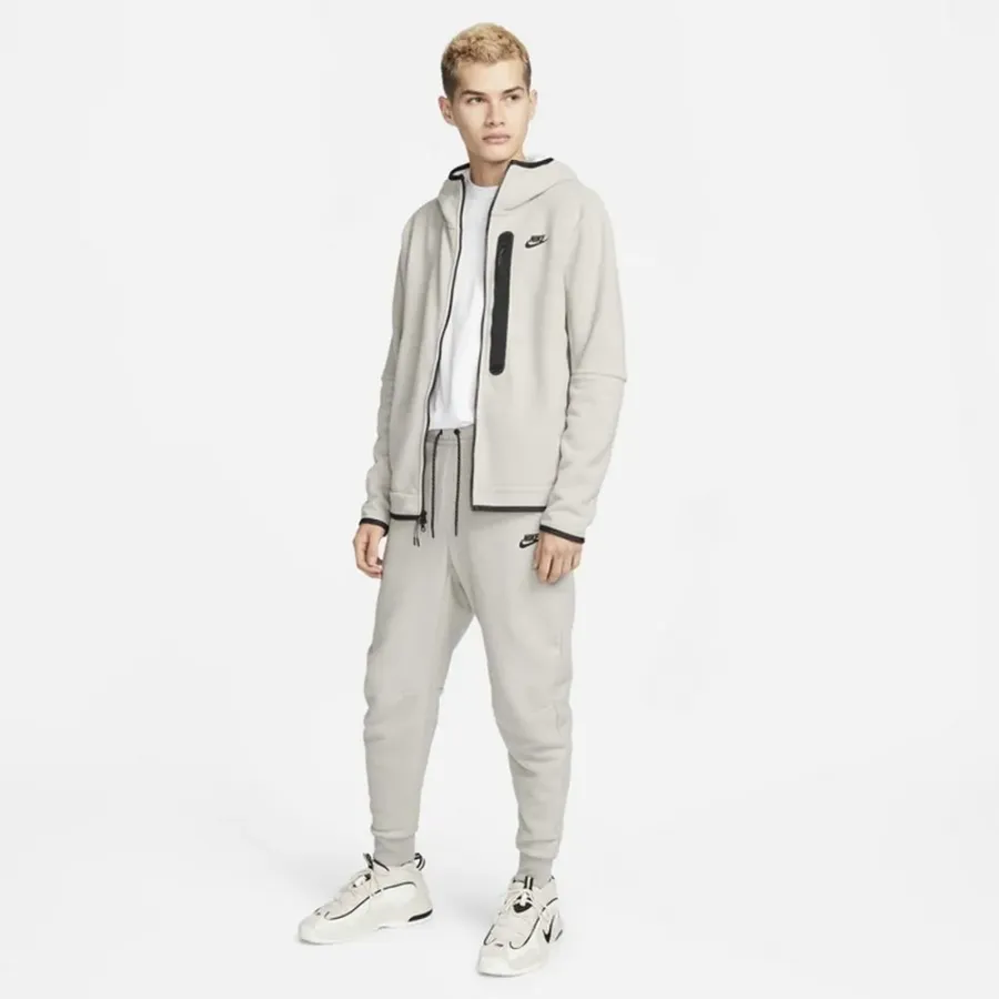Толстовка Nike Tech Fleece Full‑Zip Winter DQ4801-016